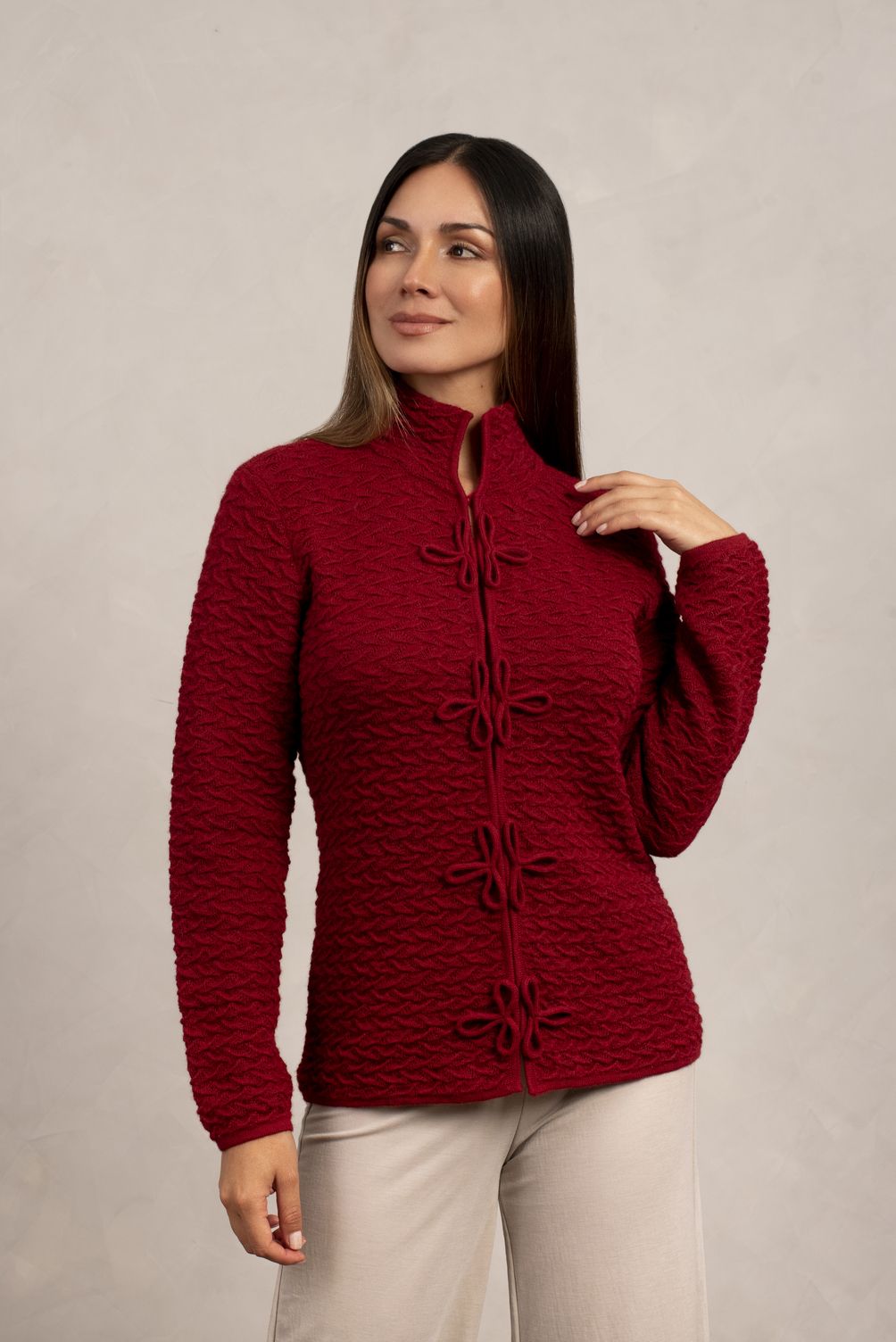 DSC_0293 SACO ALTO RELIEVE COLOR ROJO 1E