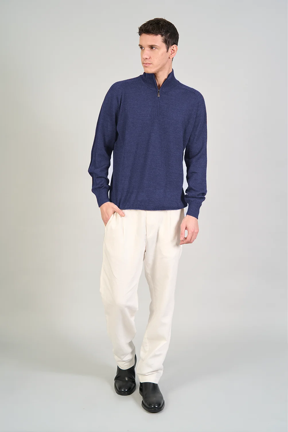 Troyer Adriano_Azul_5 Troyer Adriano_Azul_5