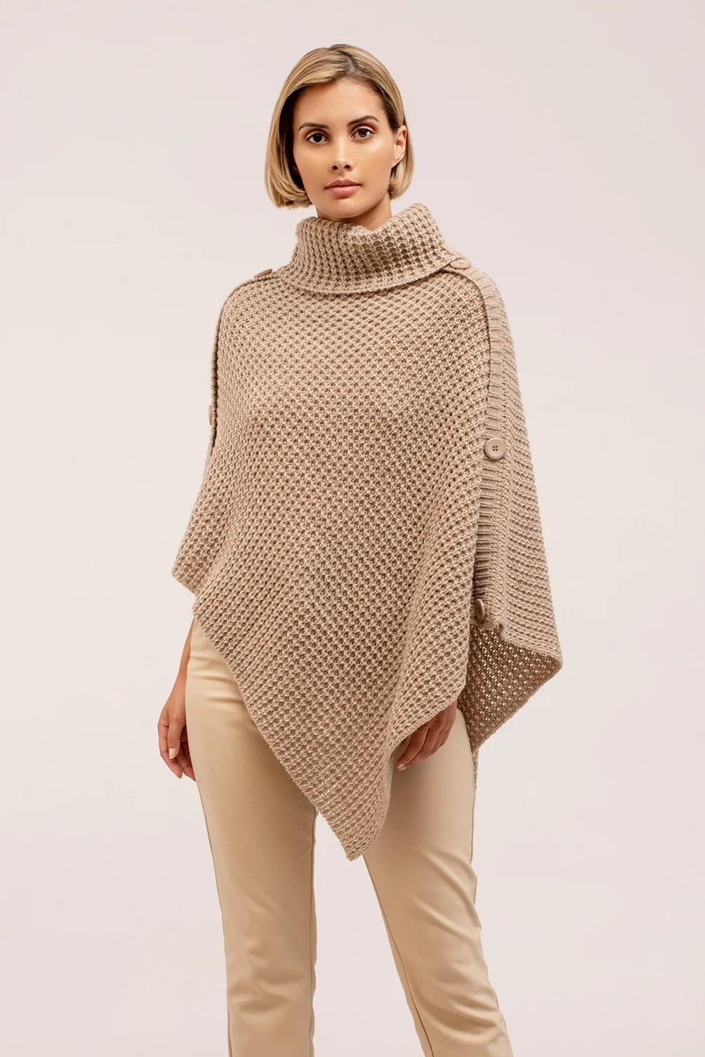 Chompa Lucinda_Beige_1