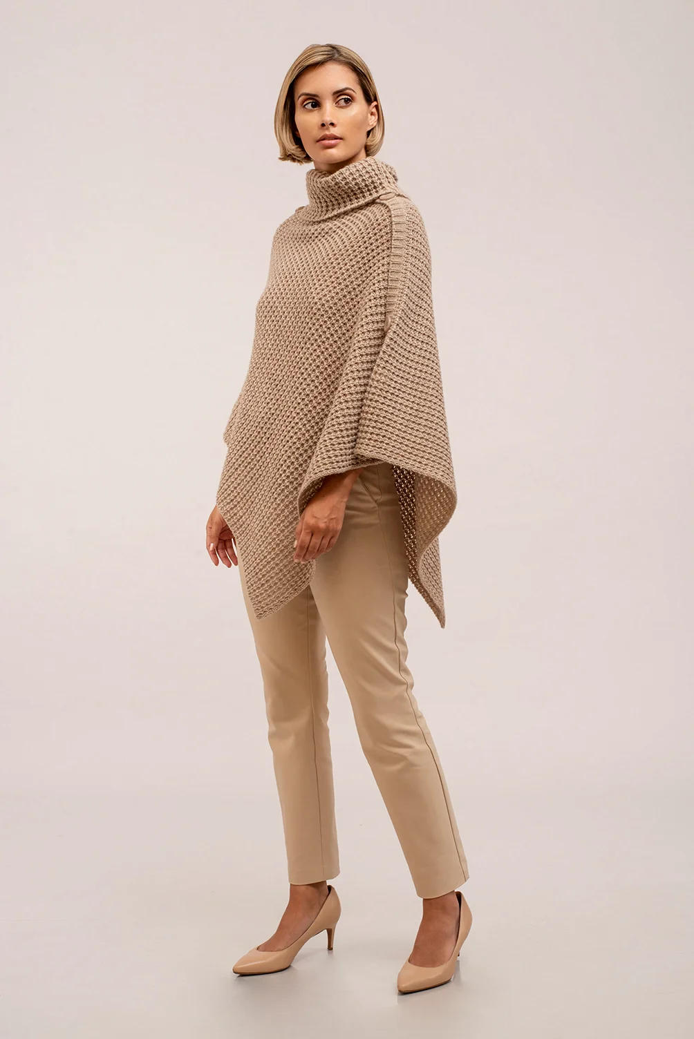 Chompa Lucinda_Beige_2