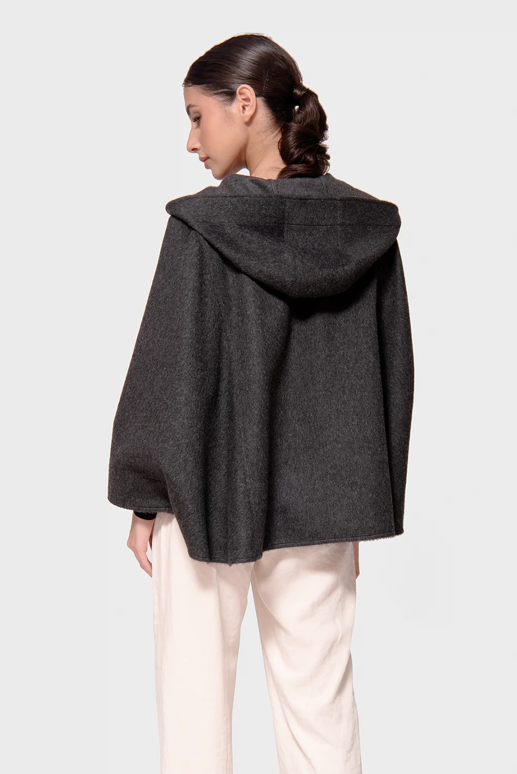 Capa Nala_Charcoal_3