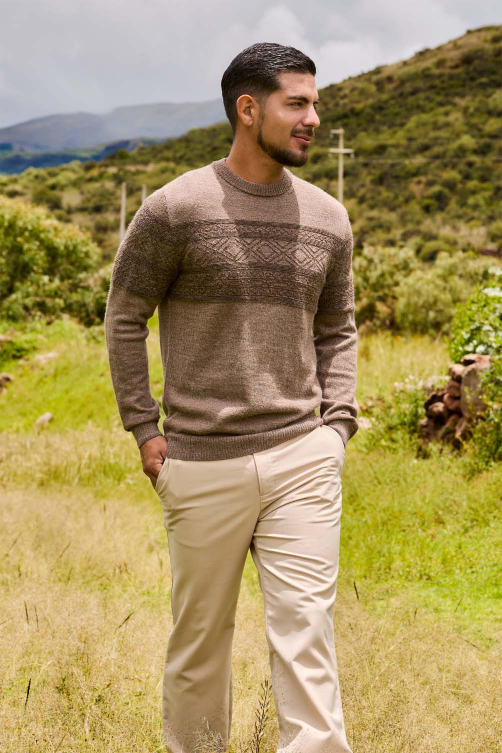 Chompa Alvarao_Beige_3