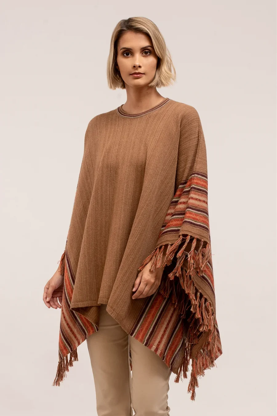 Poncho Eliana Camello