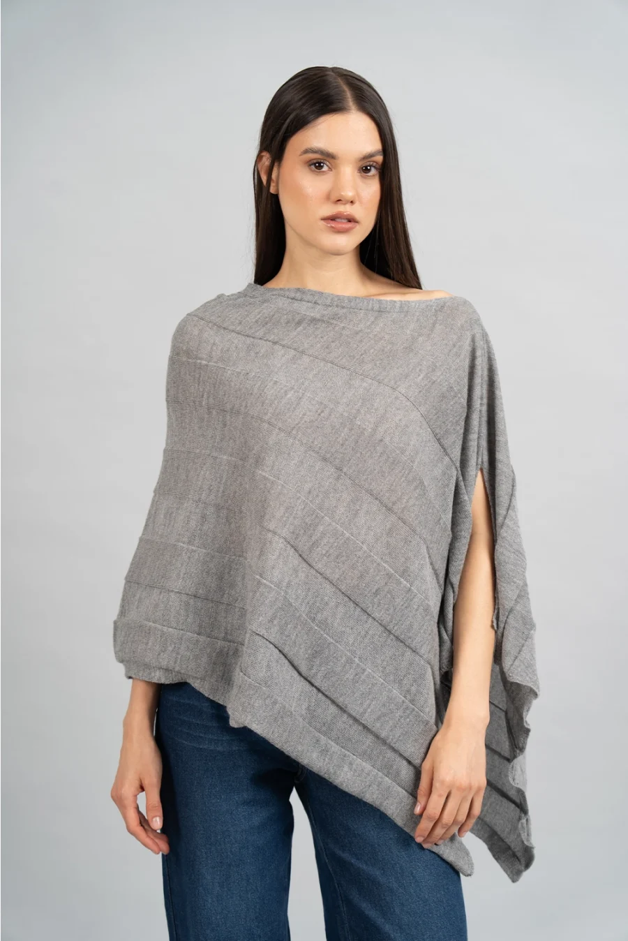 Poncho Thea Plata