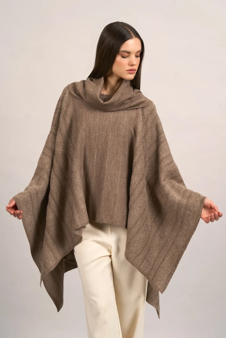 Poncho Salinas Beige