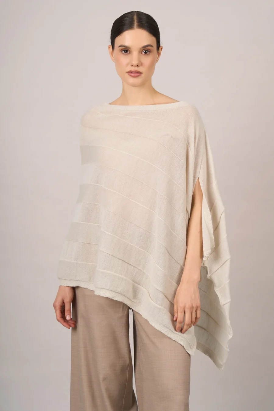 Poncho Thea Hueso
