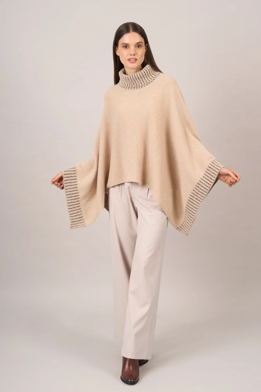 Poncho Amelia Beige