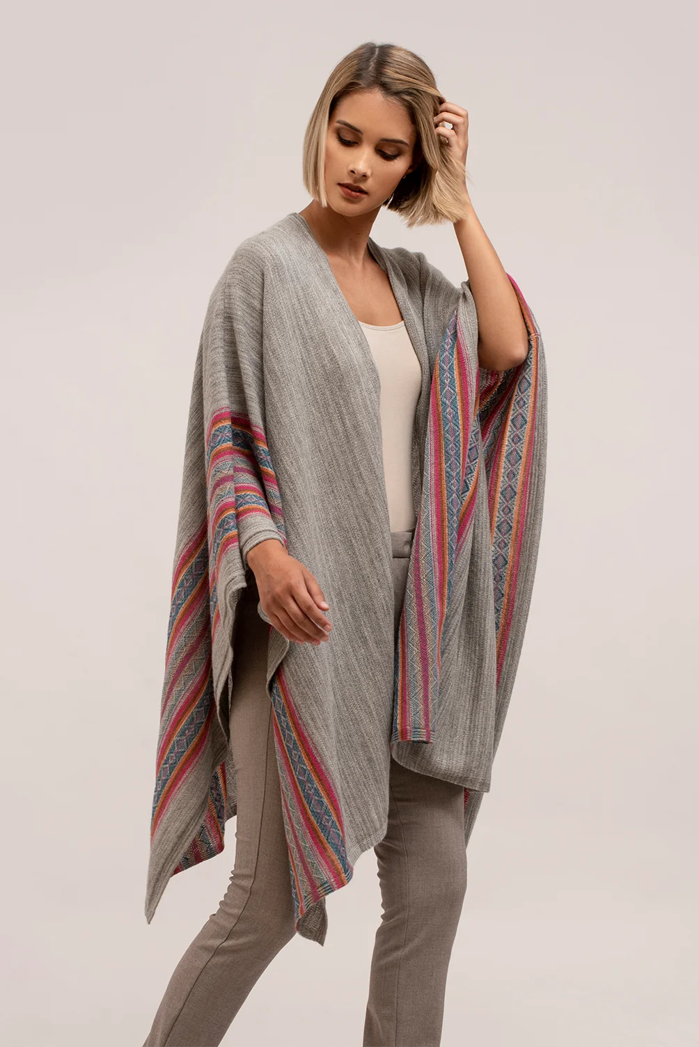 Ruana Caporal_Plata_2 Ruana Caporal_Plata_2