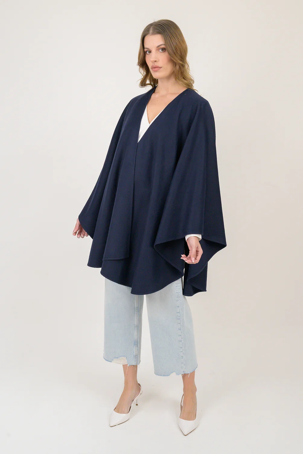 Ruana Tania_Azul Marino_3