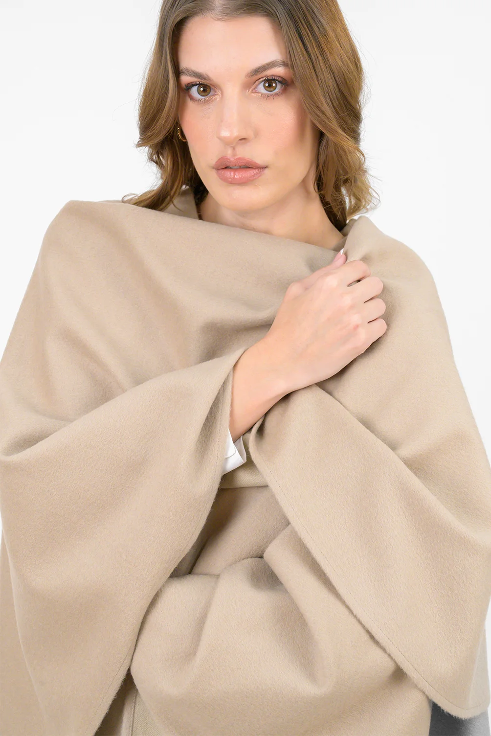 Ruana Tania_Beige_2