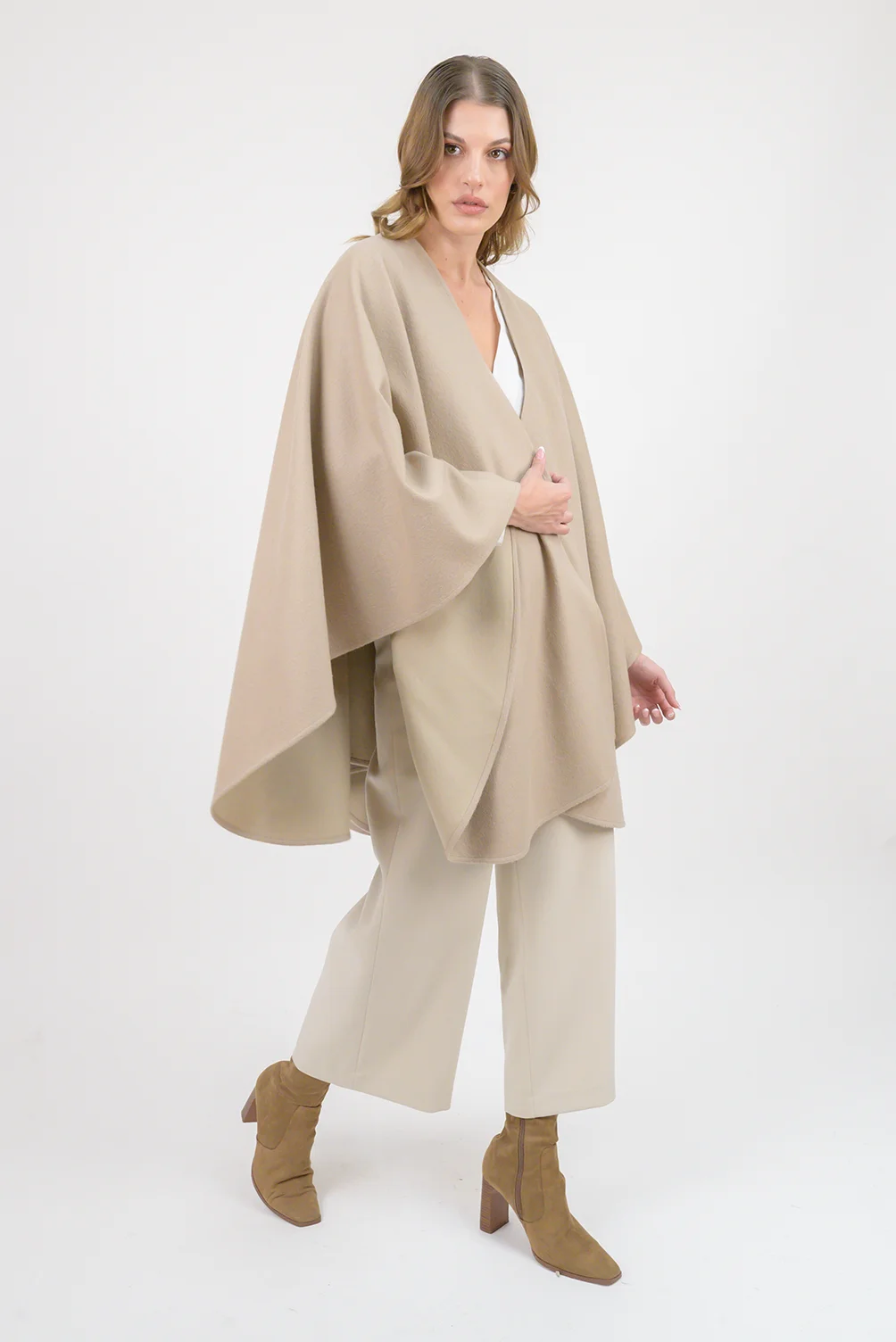 Ruana Tania_Beige_3