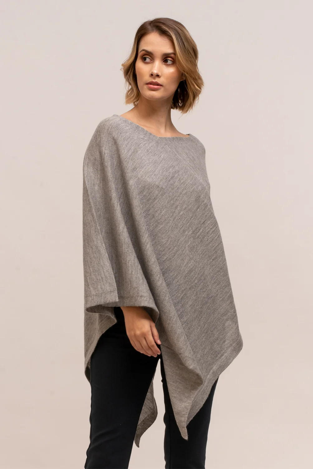 Poncho Alicia_Plata_2