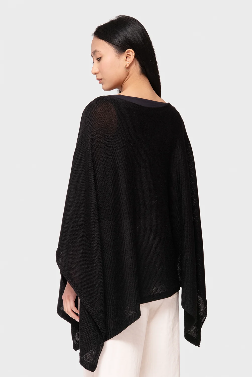 Poncho Camille_Negro_2