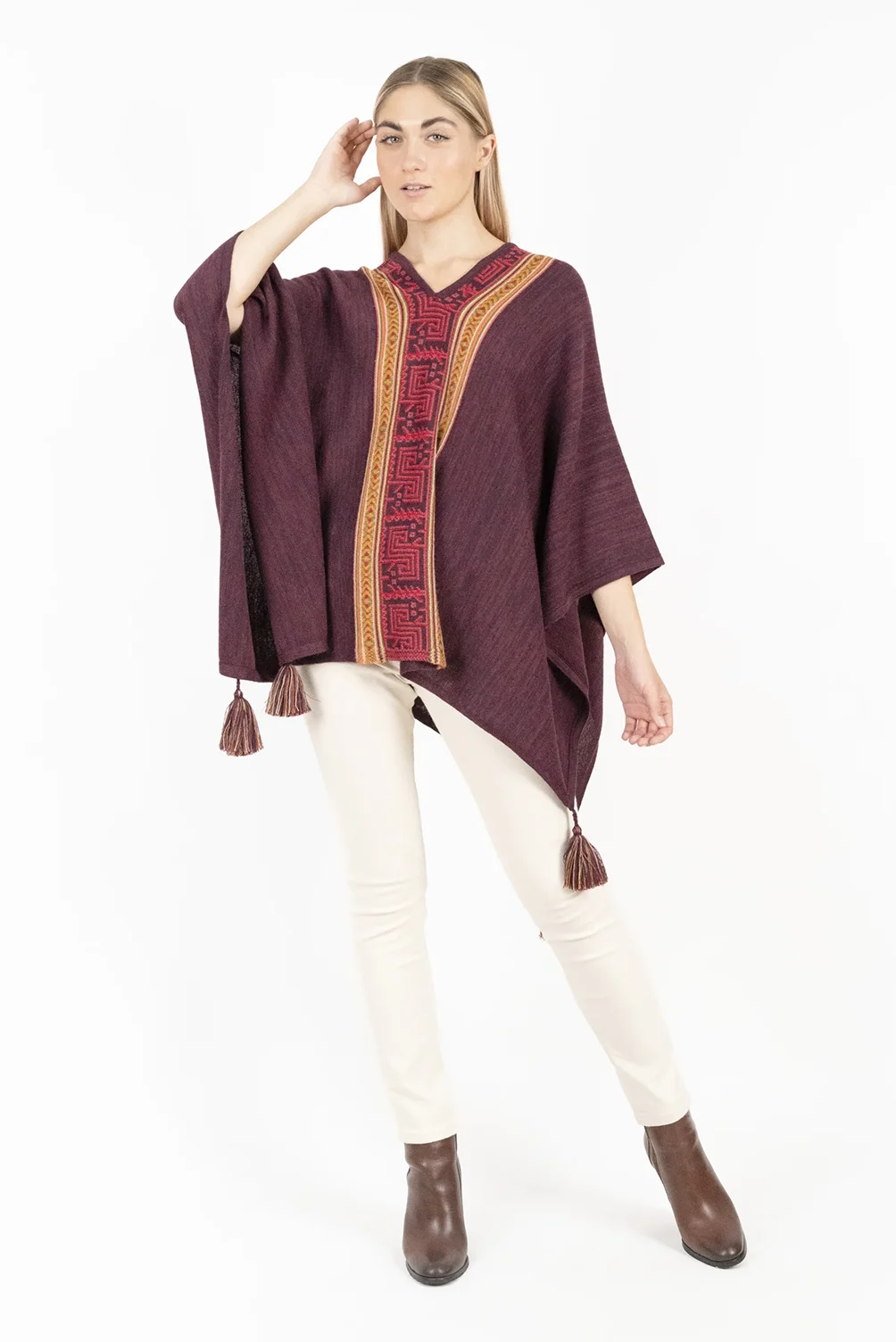 Poncho Moche_Guinda_4