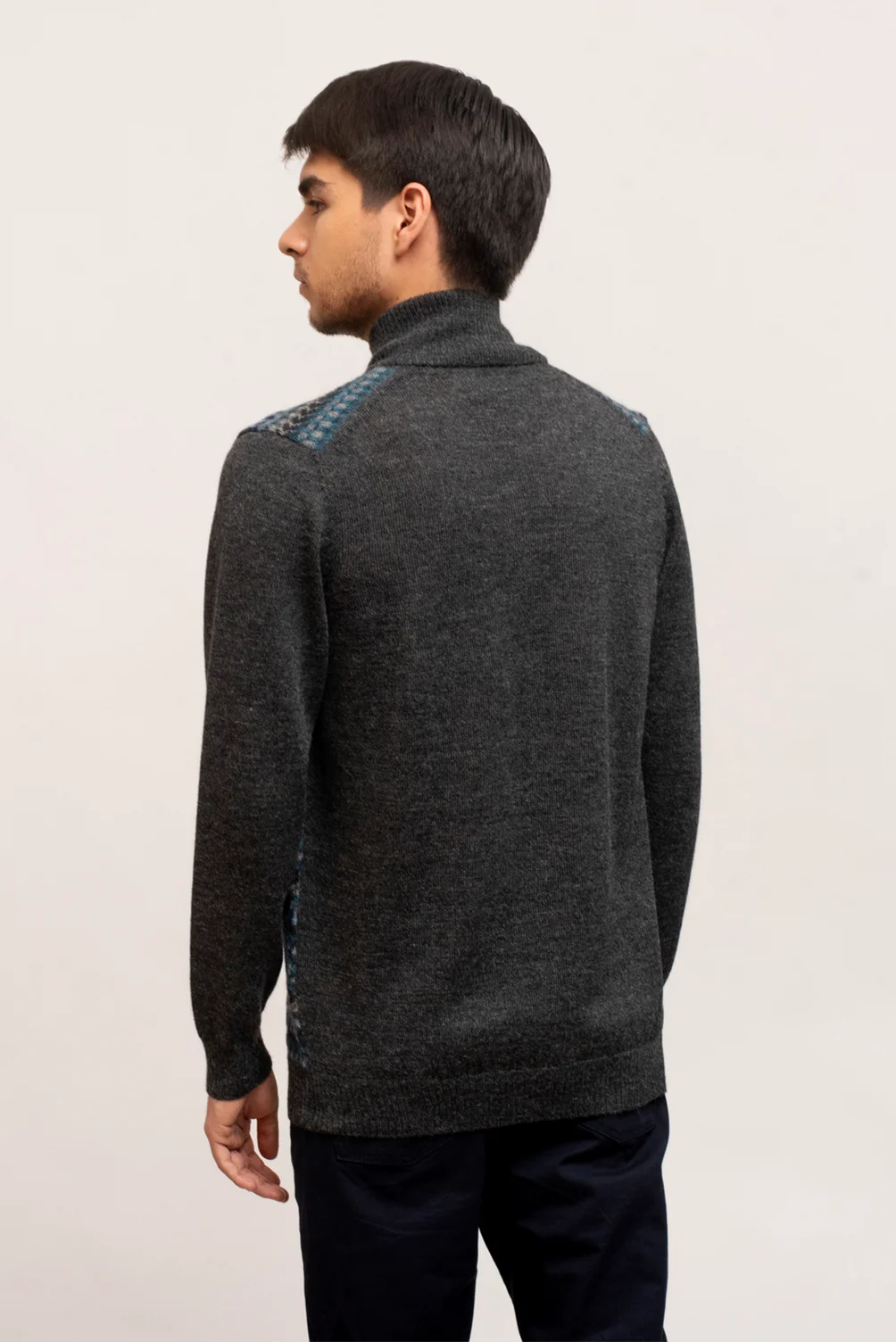 Troyer Sissag_Gris_3 Troyer Sissag_Gris_3