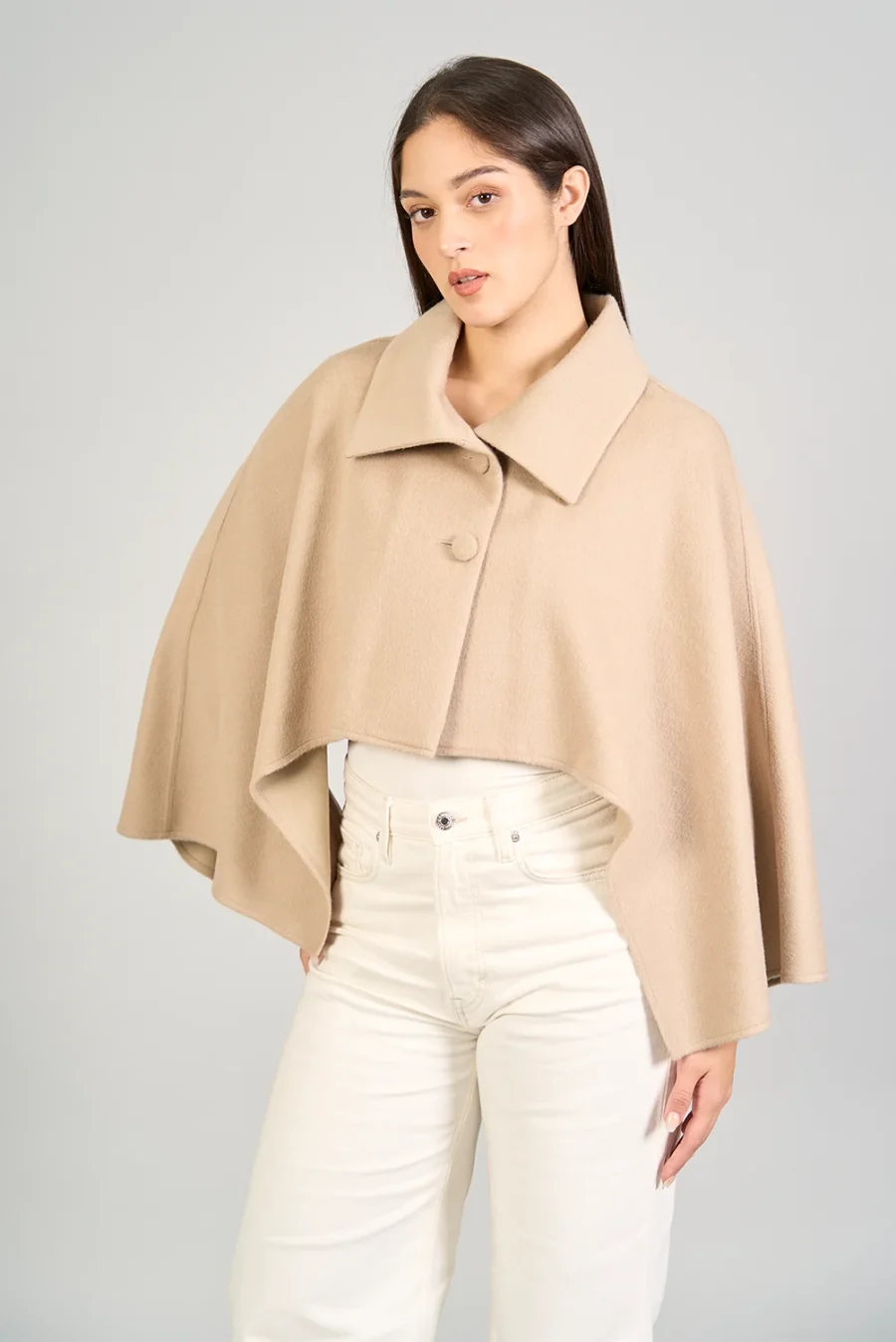 Betania Beige Cape