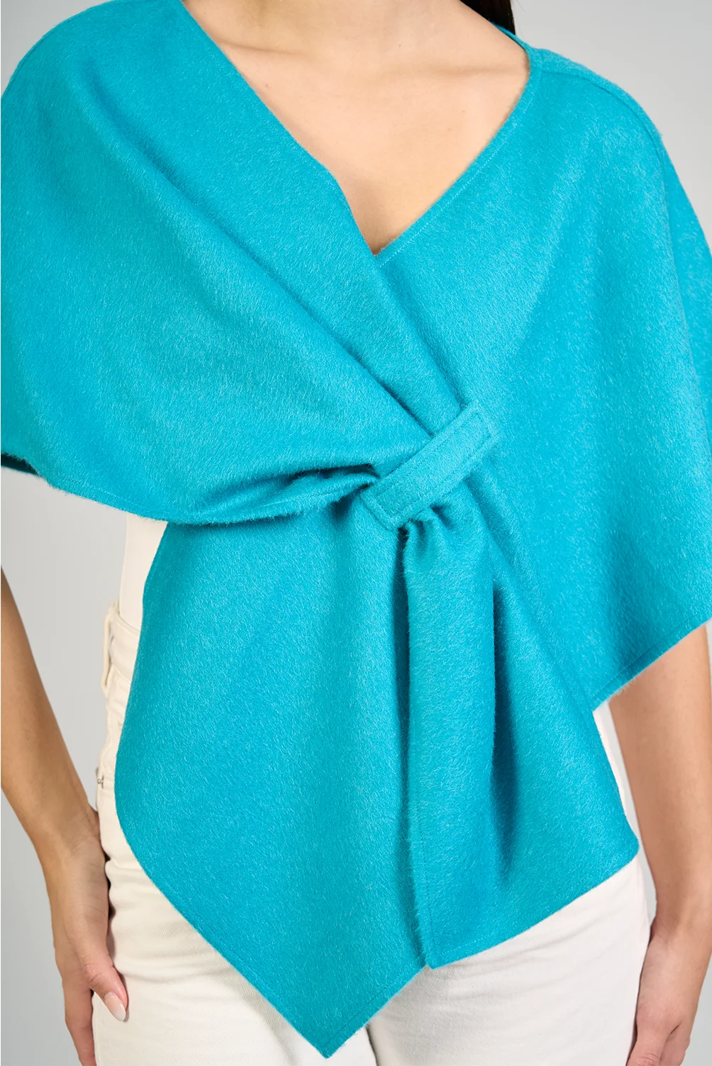 Capa Emma_Turquesa_3 Capa Emma_Turquesa_3