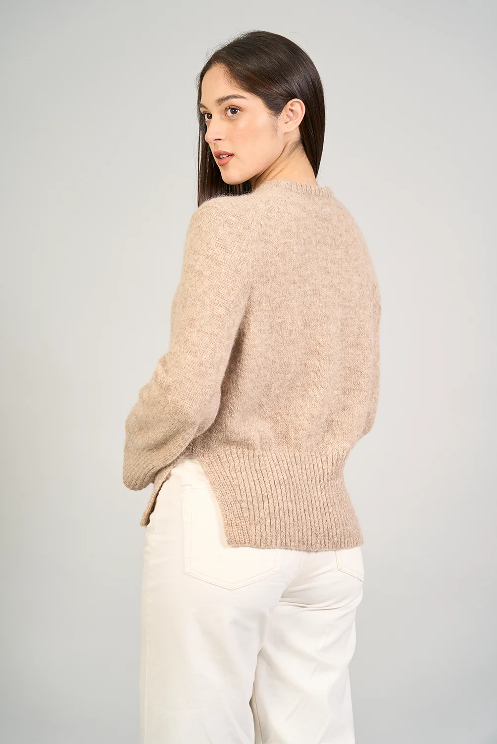 Chompa Karyme_Beige_5