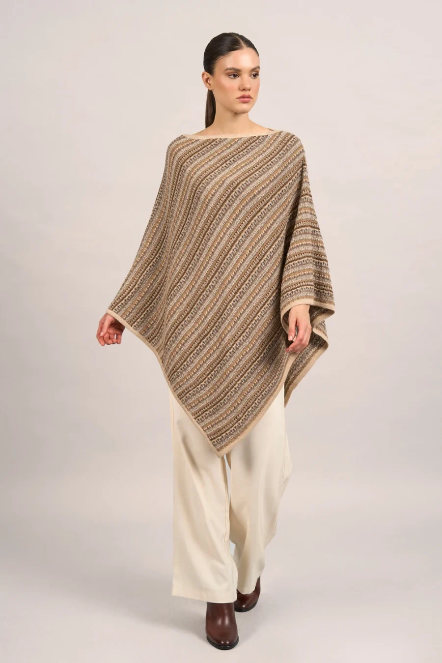 Maras Beige Poncho